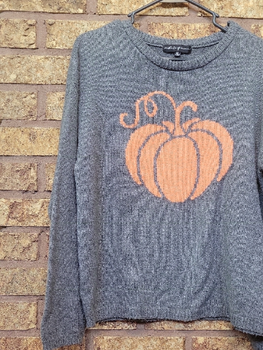State of Mine Gray Crewneck Sweater with Orange Pumpkin Motif Size Medium - Picture 4 of 10